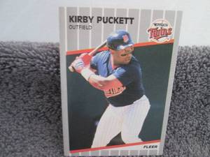 lot 92 image: 92. Kirby Puckett Cards...
