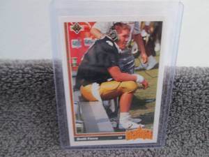 lot 100 image: 100. 1991 Upper Deck Brett Favre Ro...