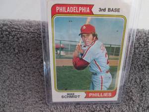 lot 126 image: 126. 1974 Topps Mike Schmidt Card...
