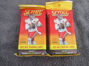 lot 149 image: 149. 2021 Score Football Packs...