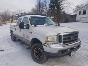 2004 Ford F-250 Super Duty Lariat Crew Cab 4 Door Work Truck