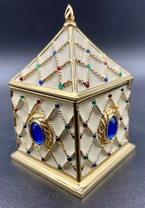 lot 74 image: Wendy Reed Miniature Hand Enameled Trinket Box with 14K Gold Accents and Swarovski Crystals
