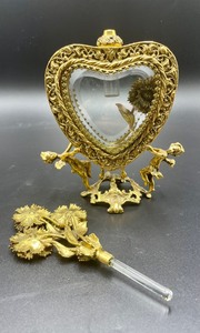 lot 215 image: Gorgeous Ornate Perfume Bottle