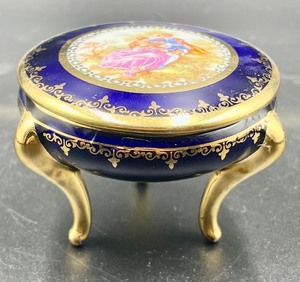 lot 232 image: FM Limoges Footed Trinket Box