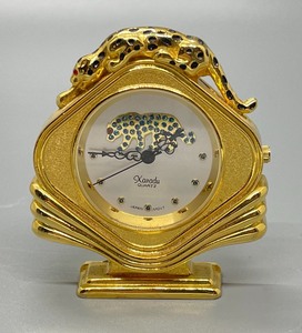 lot 121 image: Pair of Brass Cheetah Themed Mini Collectible Clocks