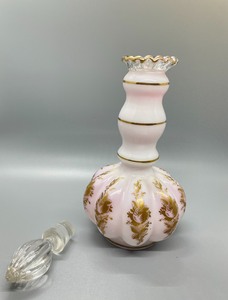 lot 115 image: Vintage Pink Floral Glass Decanter