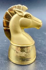 lot 390 image: Linden Horse Head Clock