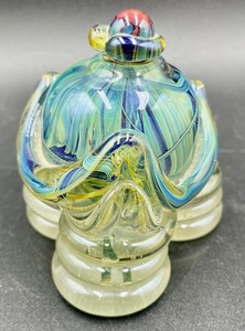 lot 391 image: Art Glass Perfume or Dauber Bottle