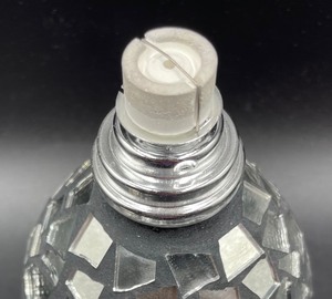 lot 336 image: Mosaic Mirrored Oil Candle