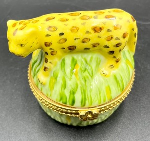 lot 342 image: Leopard Trinket Box