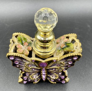 lot 339 image: OrnateButtefly Figurine Perfume Bottle