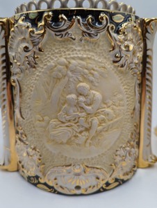 lot 29 image: Pair of Benrose Italian Painted Planters