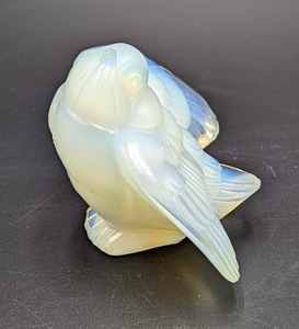 lot 190 image: Sabino Opalescent Glass Bird