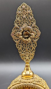 lot 369 image: Antique Amber Glass Perfume Bottle