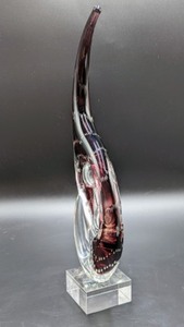 lot 383 image: Figural Art Glass Sculpture