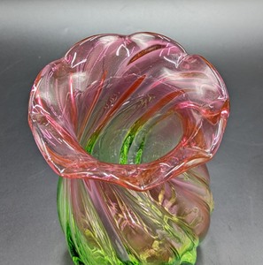 lot 384 image: Swirled Glass Vase