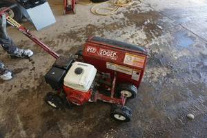 lot 26 image: Brown Bed Edger Model F991 Commercial Bed Edger