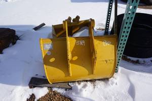 lot 20 image: Brand New EMAQ Brand 36 Toothed Excavator Bucket