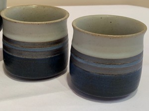 lot 206 image: Japanese Pottery Teapot and Four Cups