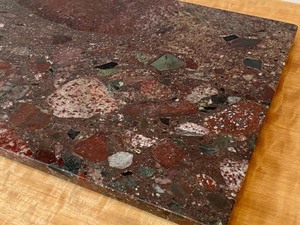 lot 177 image: Beautiful Piece of Marble or Large Marble Trivet