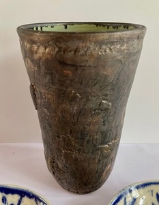 lot 121 image: Pottery Grouping