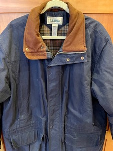 lot 221 image: LL Bean Mens Coat