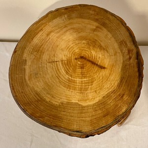 lot 287 image: Petite Carved Rustic Wood Stool