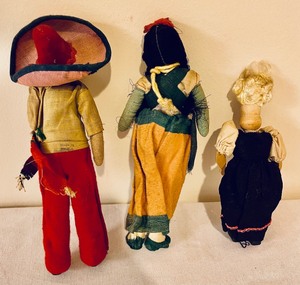lot 284 image: 3 Vintage Dolls
