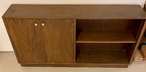 lot 263 image: Vintage Console Cabinet