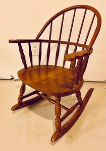 lot 261 image: Vintage Childrens Rocking Chair