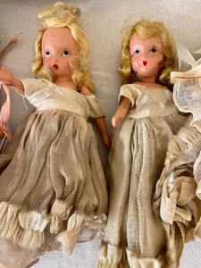 lot 271 image: Vintage Storybook Dolls