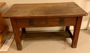 lot 275 image: Vintage Library Table