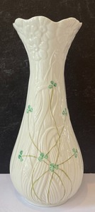 lot 33 image: Beautiful Belleek Floral Vase