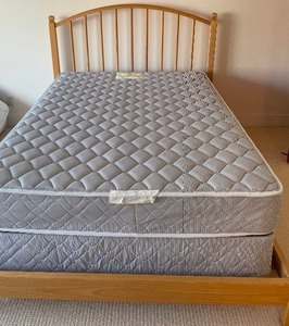 lot 431 image: Full Size Wooden Bed Frame