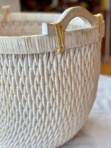 lot 92 image: Large Ivory Colored Decorative Double Handled Basket