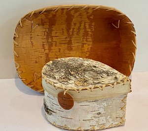 lot 356 image: Two Decorative White Birch Items including Handcrafted Lidded White Birch Container by Debra Boyer