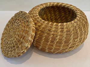 lot 355 image: Handwoven Lidded Basket