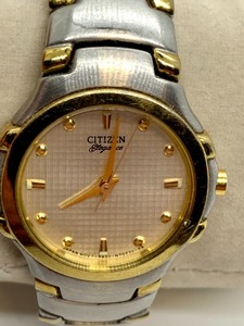 lot 490 image: Ladies Citizen Elegance Watch