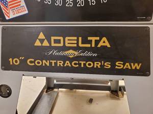 lot 403 image: Delta 10 Contractors Table Saw