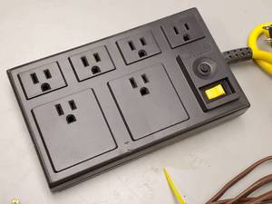 lot 408 image: Power surge  Extension Cords Lot