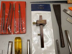 lot 411 image: Woodcarving Tools