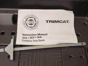 lot 423 image: Black & Decker Trimcat Cordless Trim Saw