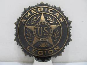 lot 39 image: Vintage Heavy Brass US American Legion Grave Marker