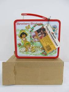 lot 51 image: New in Box Unused STRAWBERRY SHORTCAKE Metal Lunchbox wThermos
