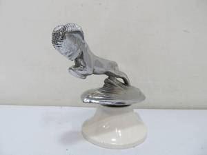 lot 164 image: Old Vintage Chrome DODGE RAM Hood Ornament