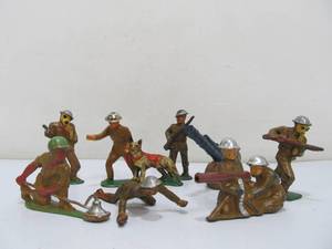 lot 184 image: Nice Lot of Old Vintage Painted Metal Soldiers #1