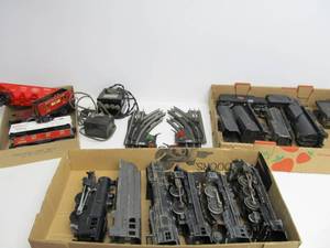 lot 231 image: Large Group of Old Vintage Lionel O Gauge Trains Engine Bodies etc