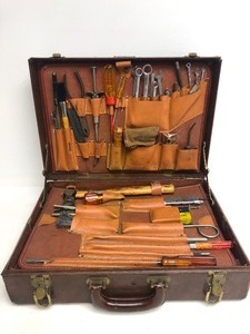 lot 2 image: Very Cool Old Vintage IBM Computer Repairmans Leather Suitcase Tool Kit