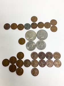 lot 339 image: Estate Lot of US Wheat Pennies etc