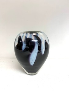 lot 353 image: Signed White on Black Hand Blown Heavy Art Glass Vase